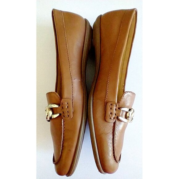 Naturalizer Brown Loafers with Gold Chain - Picture 2 of 8